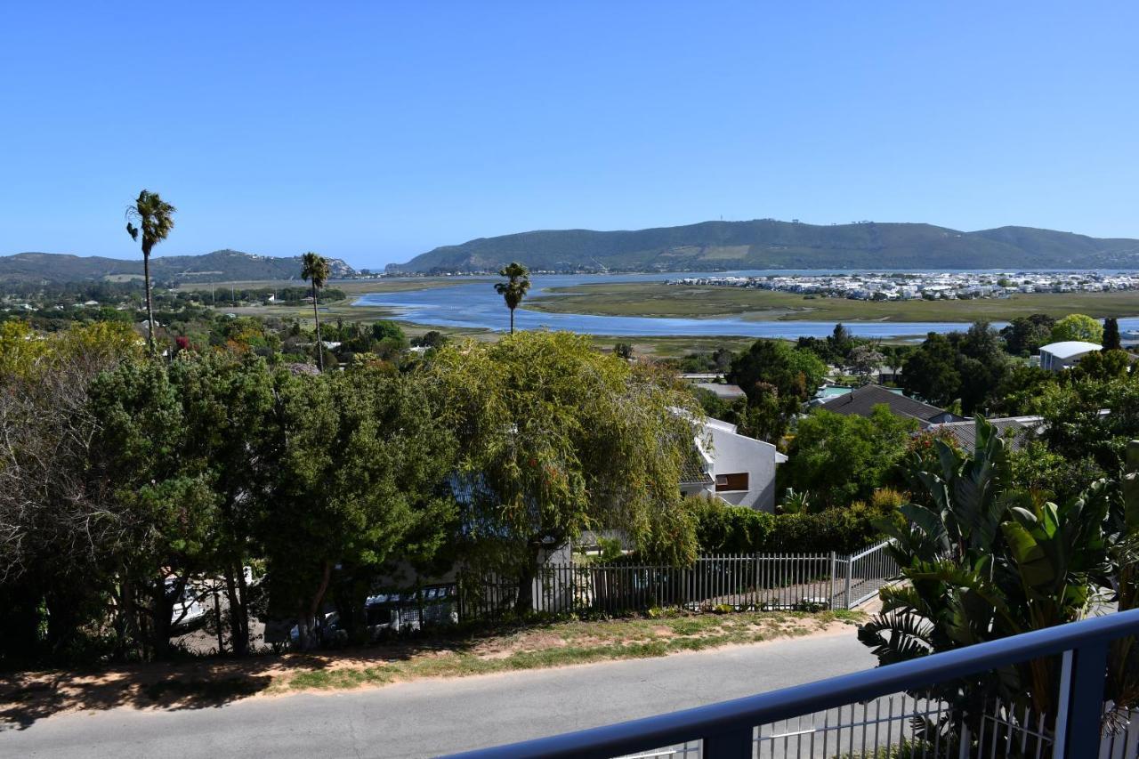 Friendz Guesthouse Knysna Exterior foto