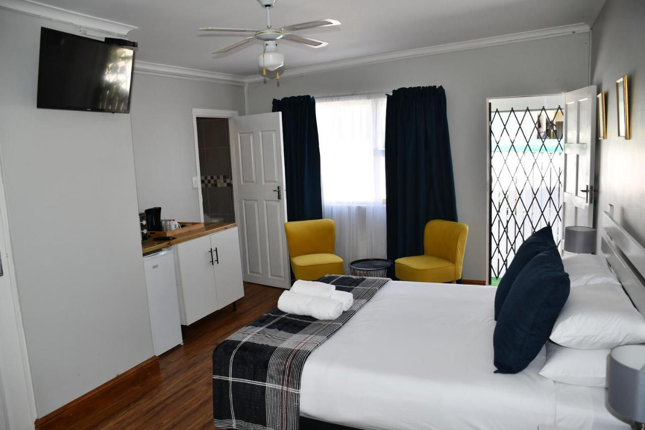 Friendz Guesthouse Knysna Exterior foto