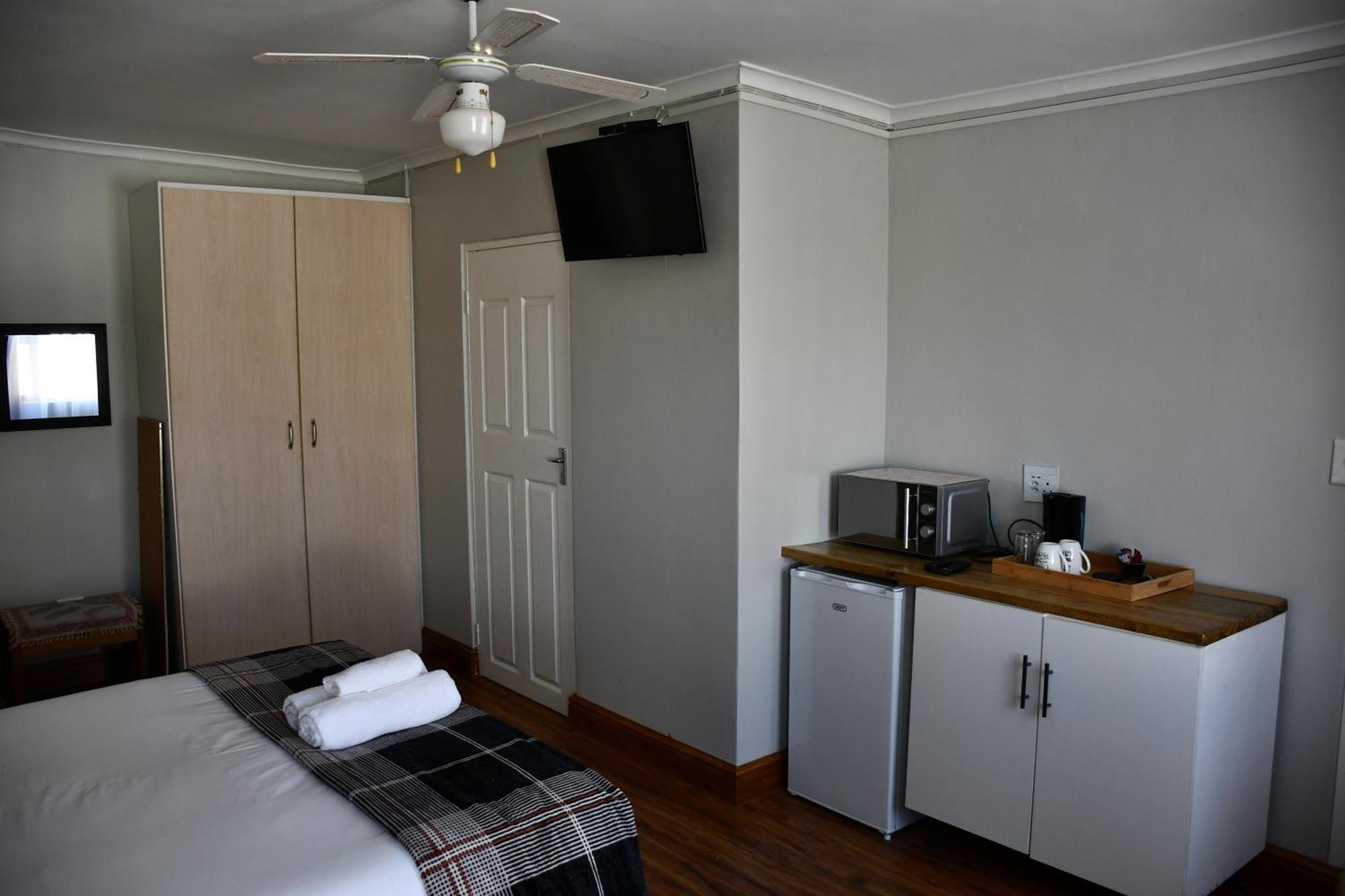 Friendz Guesthouse Knysna Cameră foto